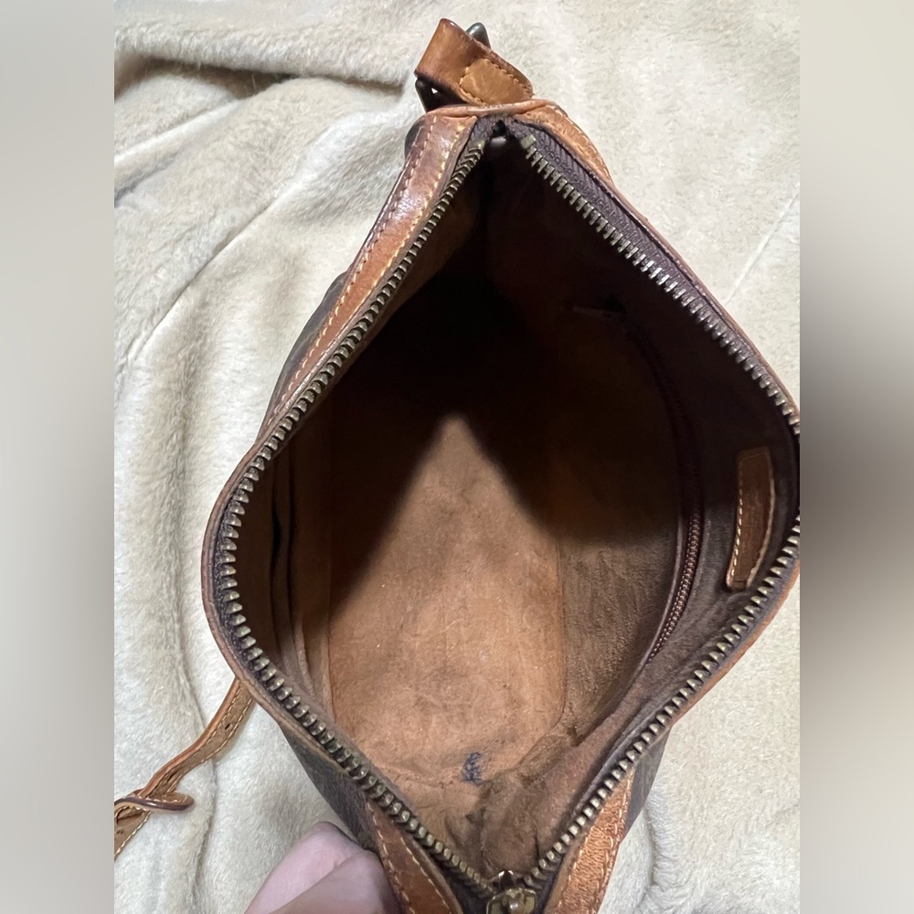 Louis Vuitton Monogram Tulle Lee - Picture 12 of 16